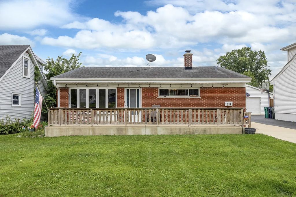 311 W Taylor Road, Lombard