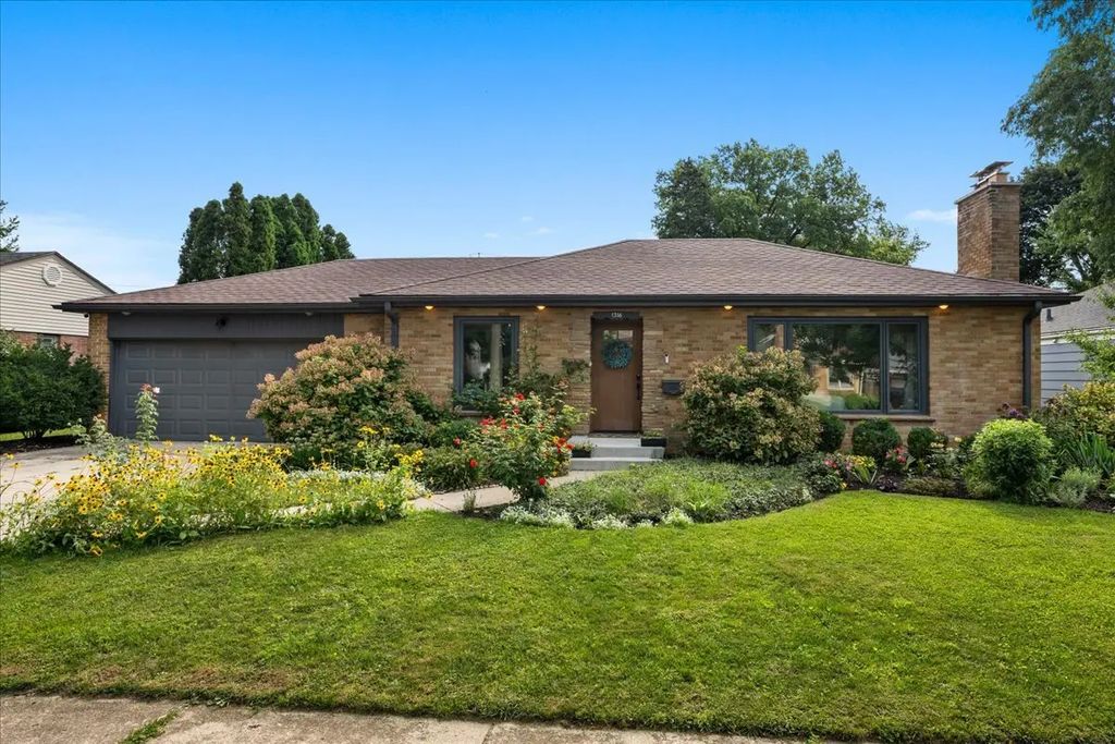 1316 S 4th Street, St. Charles