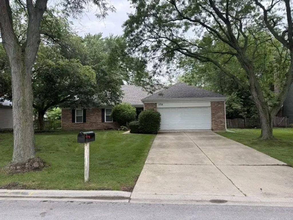 5710 Silentbrook Lane, Rolling Meadows