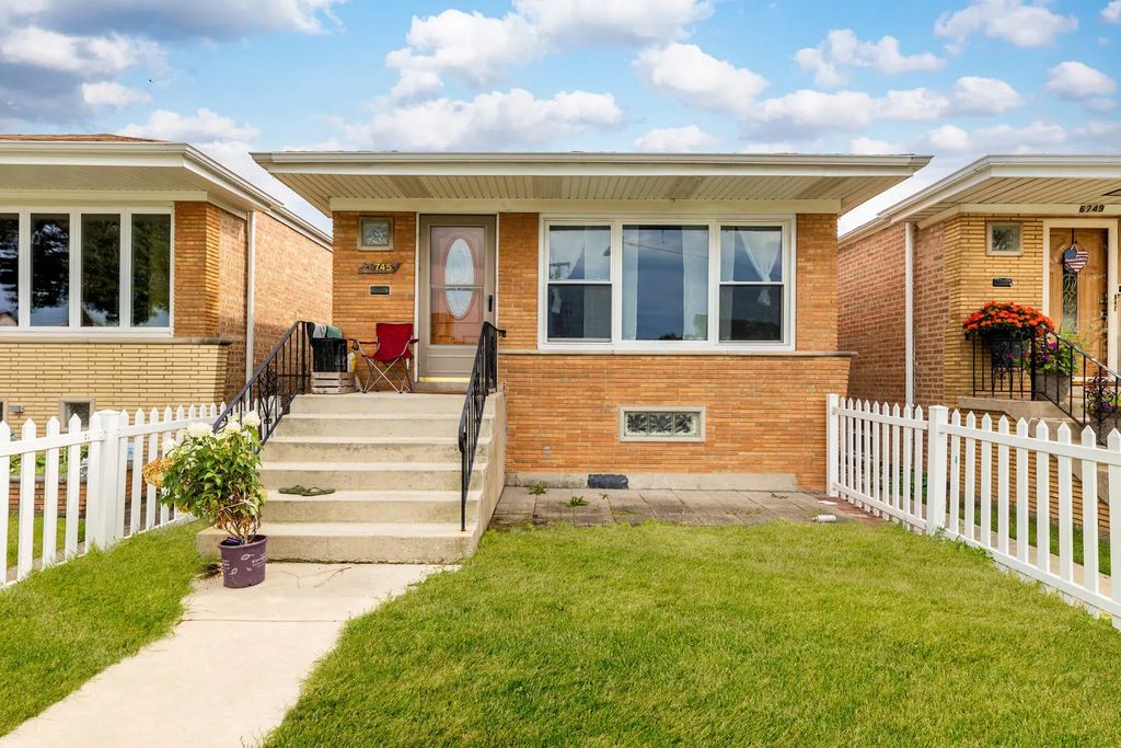 6745 W 59th Street, Chicago, 60638