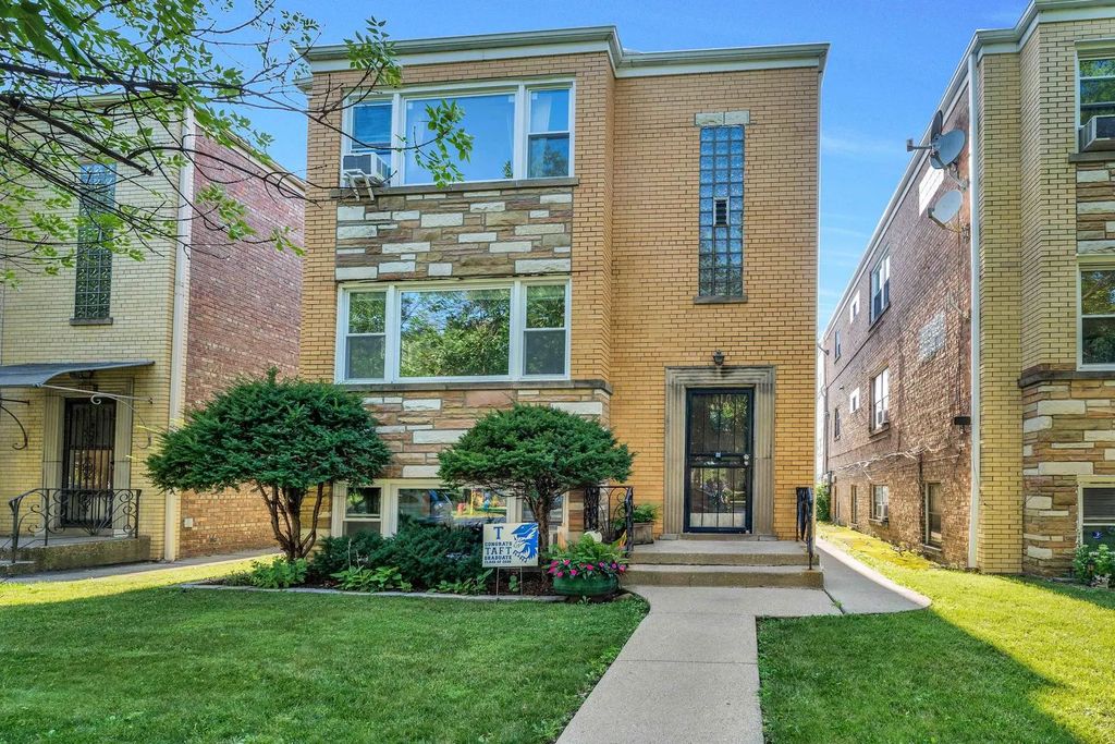 4614 N Central Avenue 3, Chicago, 60630