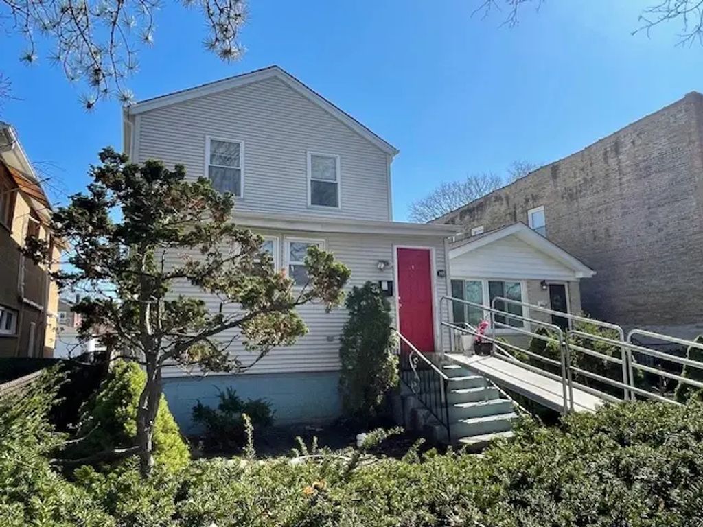 1925 Grey Avenue 1, Evanston
