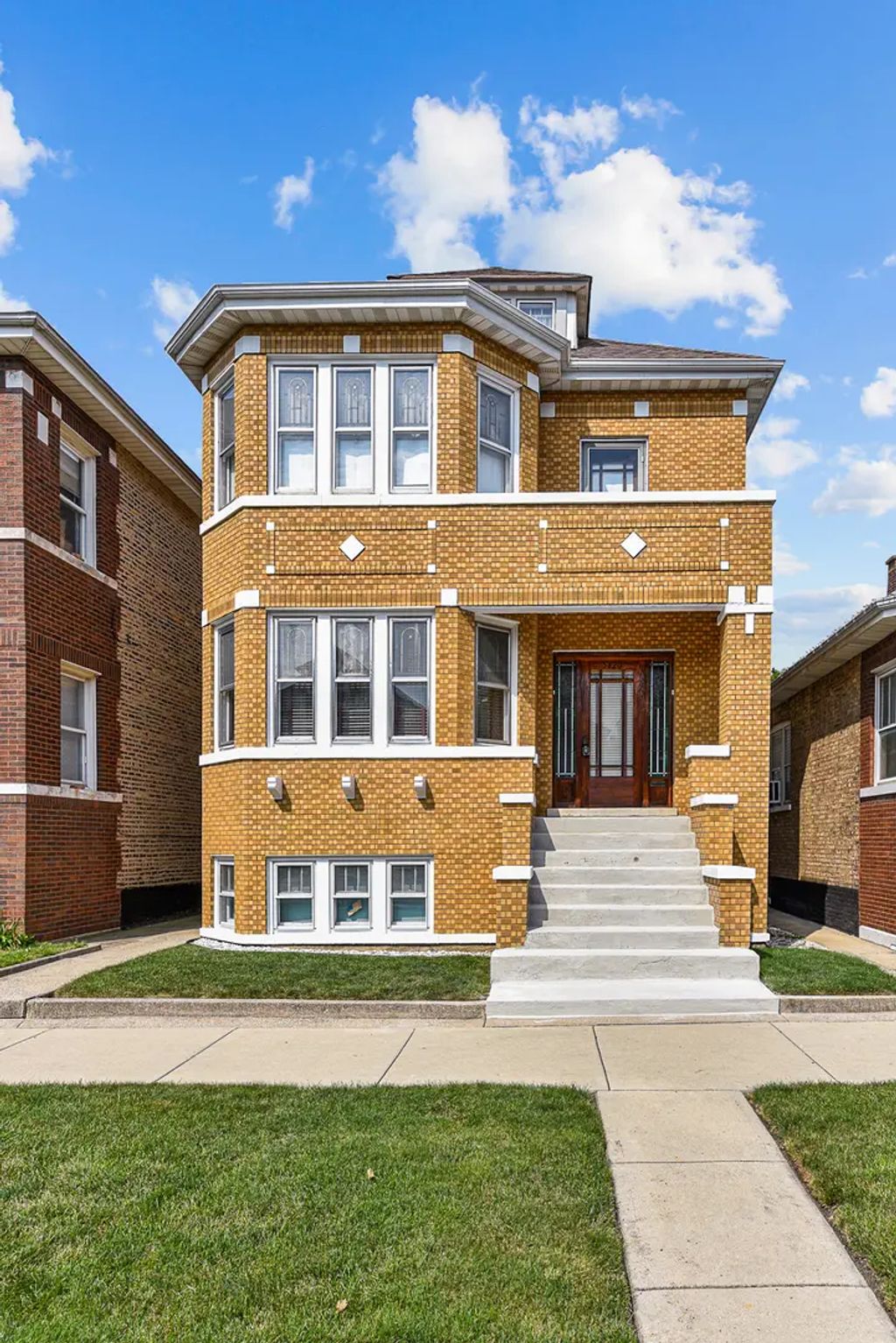 5420 S Sawyer Avenue, Chicago, 60632