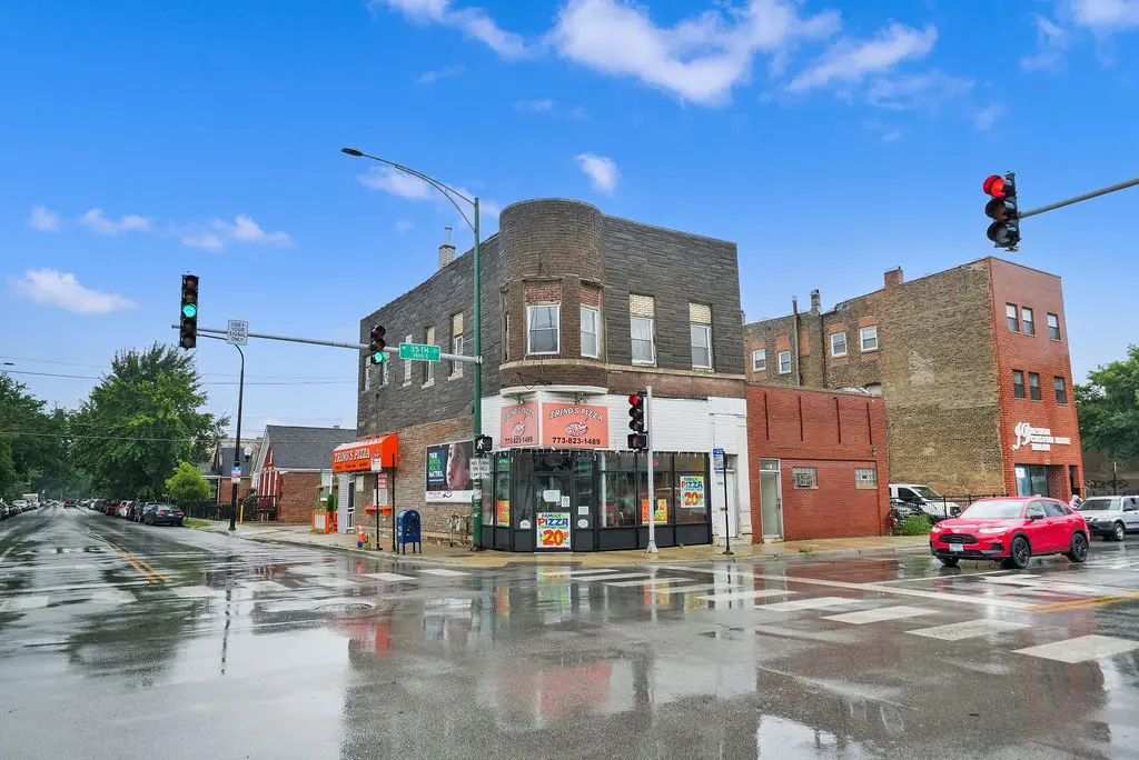 2001 W 35th Street, Chicago