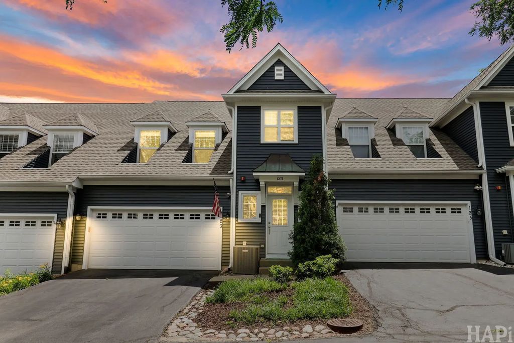 123 5th Street, Libertyville