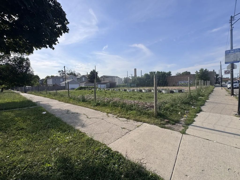 4002 W West End Avenue, Chicago