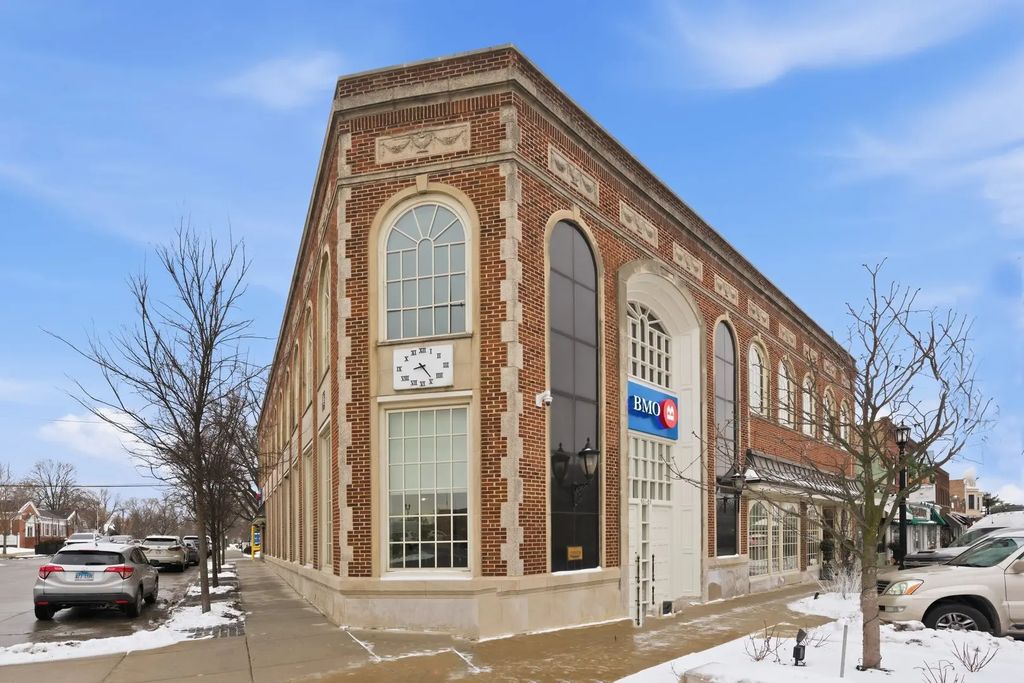 901 Burlington Avenue 2br, Western Springs