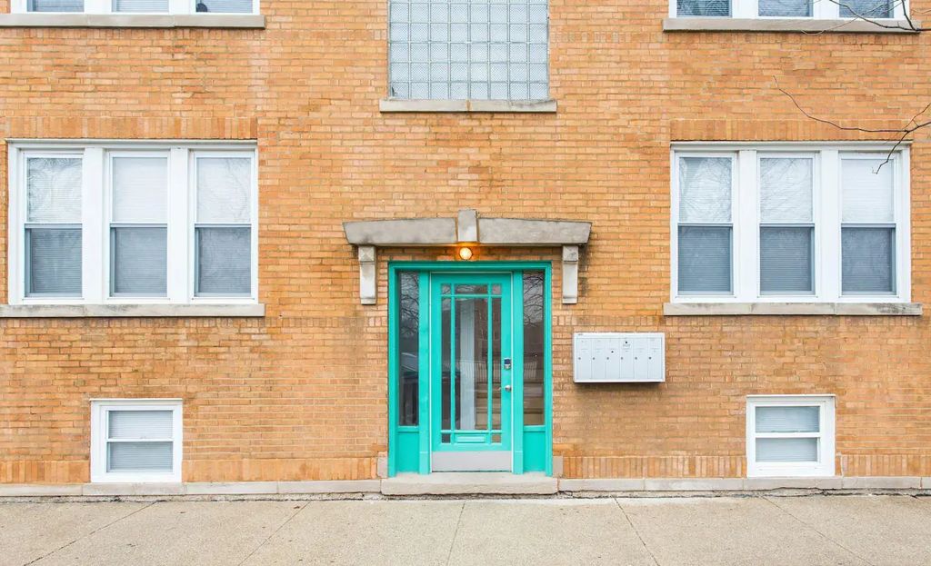4136 W Palmer Avenue 2l, Chicago