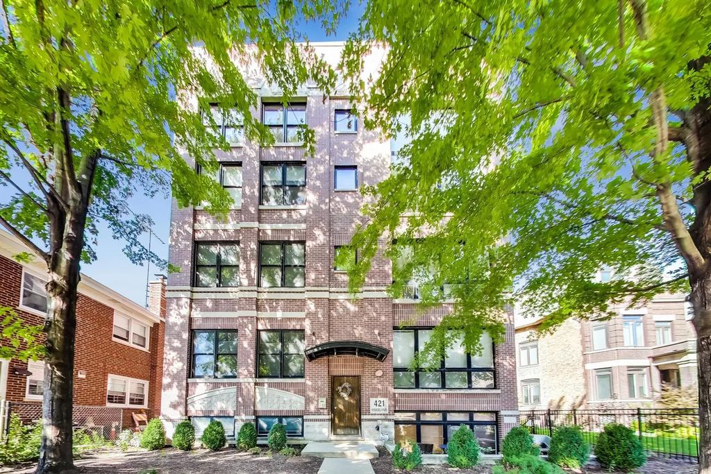 421 S Ridgeland Avenue 2s, Oak Park