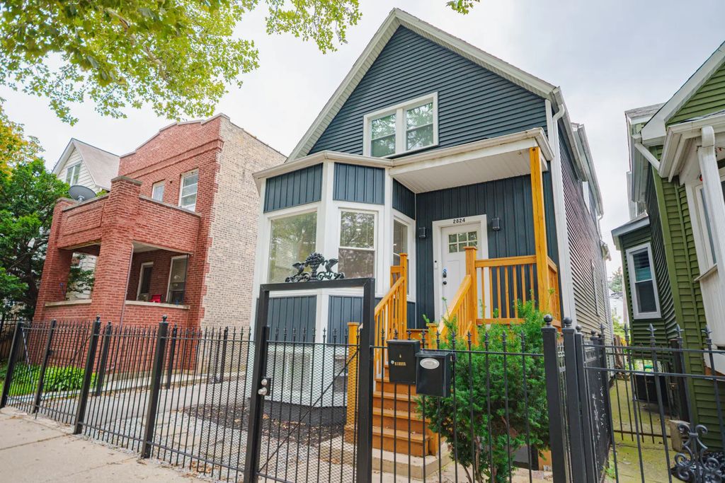 2824 N Springfield Avenue, Chicago, 60618