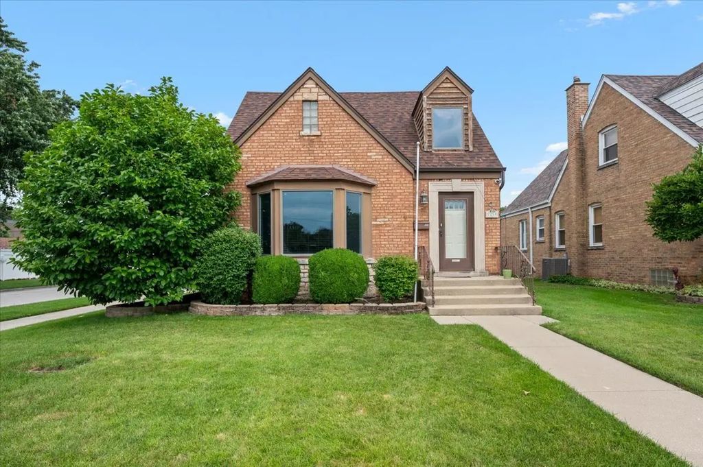7259 N Odell Avenue, Chicago