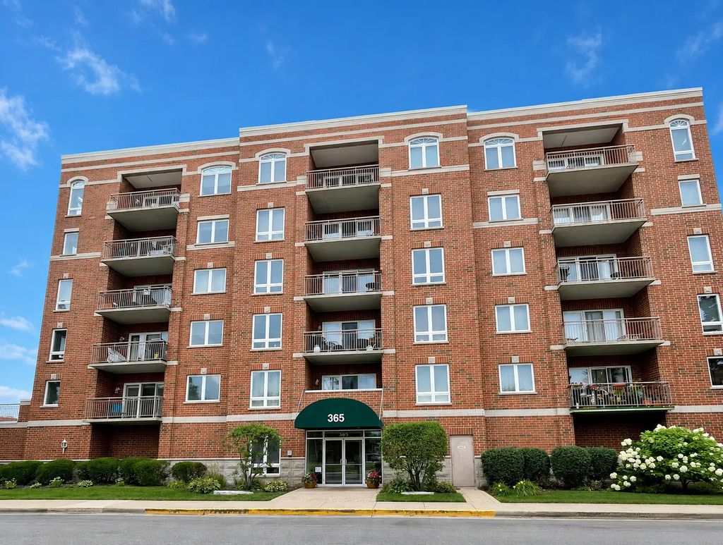 365 Graceland Avenue 304a, Des Plaines