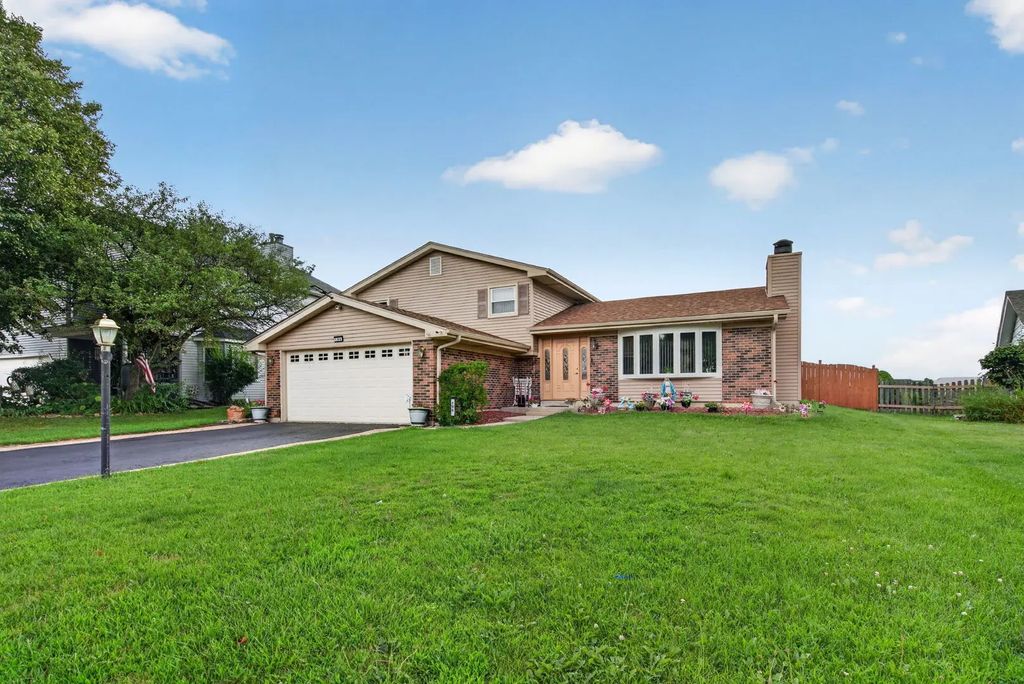196 Sunshine Drive, Bolingbrook