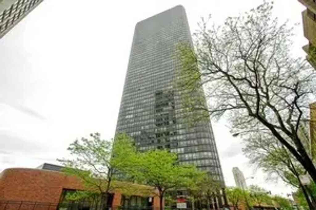 5415 N Sheridan Road 1409, Chicago