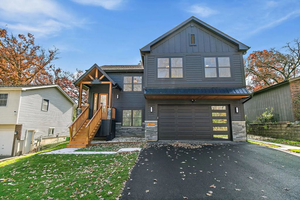 8611 Dorr Road, Wonder Lake