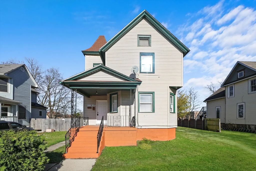 1097 E Merchant Street 2, Kankakee