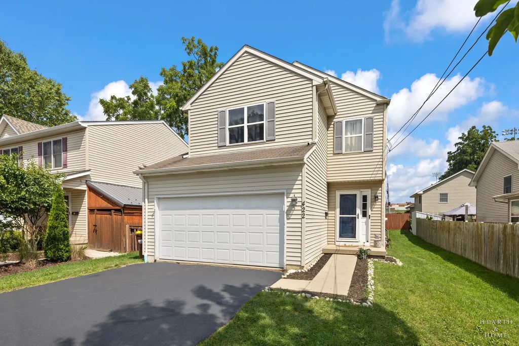 422 Stewart Avenue, Woodstock