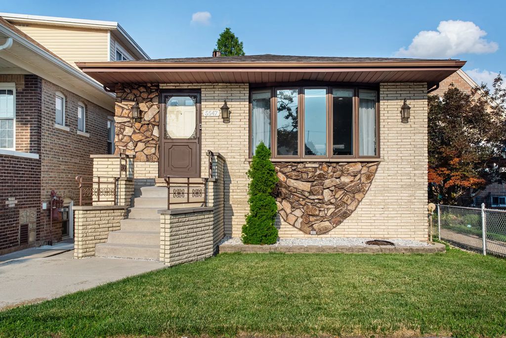 5547 S Neenah Avenue, Chicago, 60638