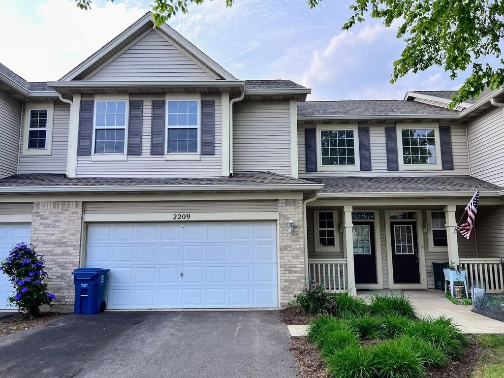 2209 Sunrise Circle, Aurora