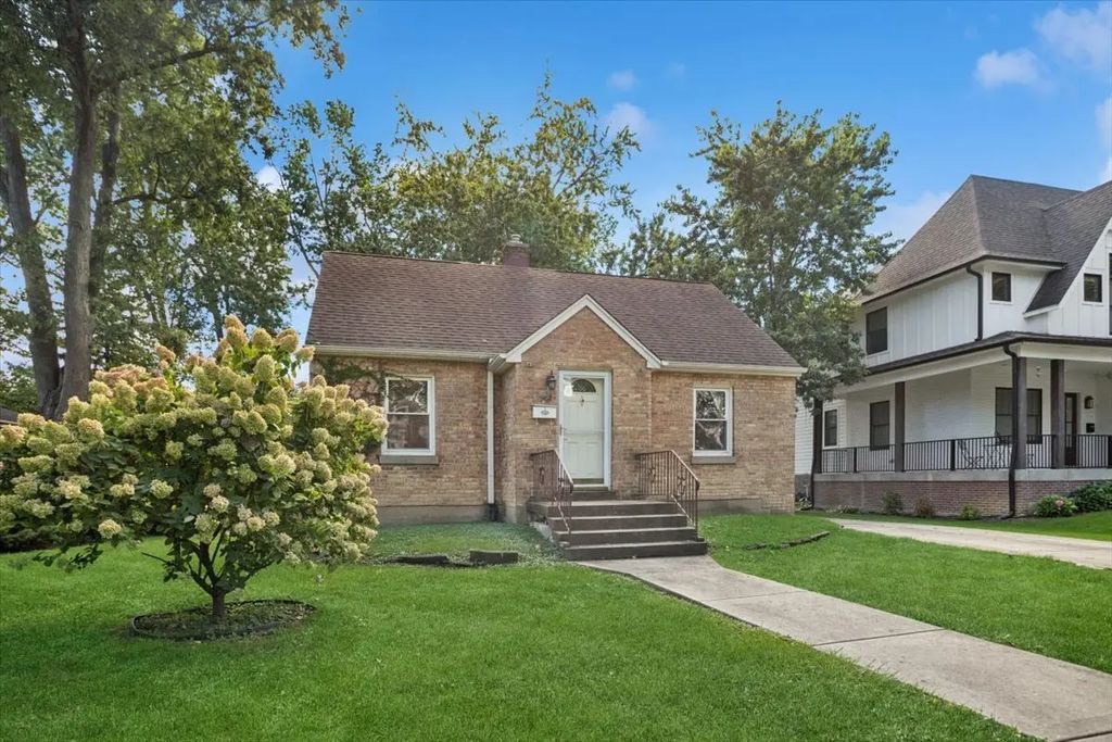 657 E Prairie Avenue, Des Plaines