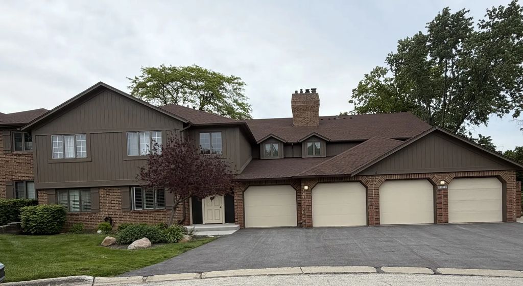 7930 W Lakeview Court 1b, Palos Heights