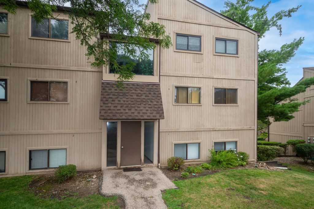 53 Oak Hill Colony 3, Fox Lake