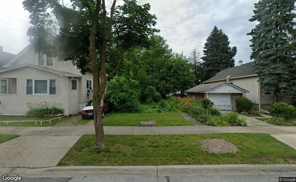 10042 S Yale Avenue, Chicago