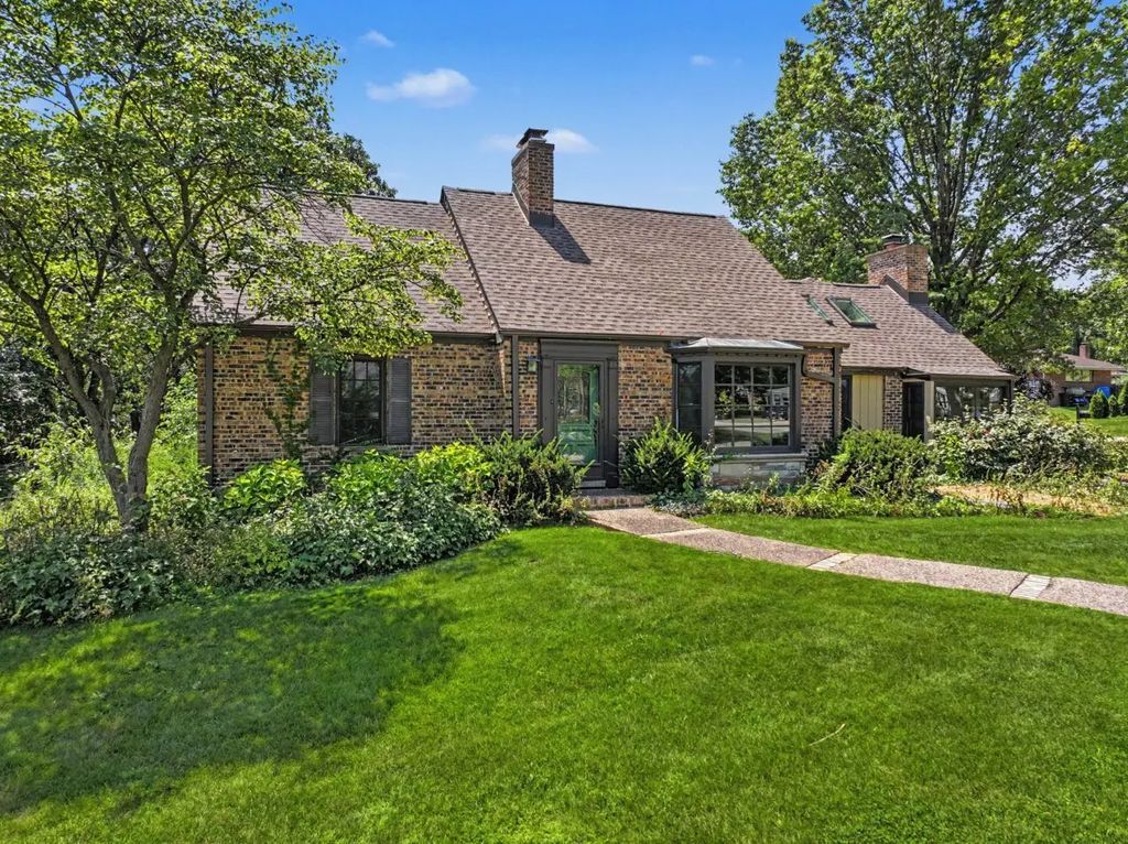 12501 S Richard Avenue, Palos Heights