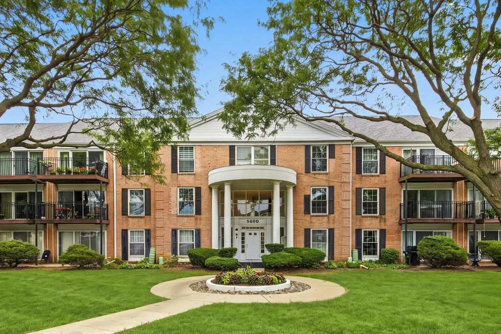 5300 Carriage Way Drive 107, Rolling Meadows