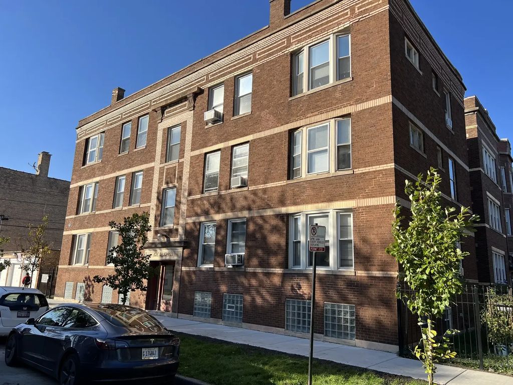 4038 W Dickens Avenue G, Chicago