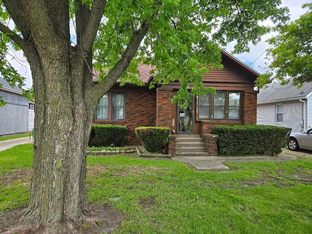1113 Johnson Street, Streator