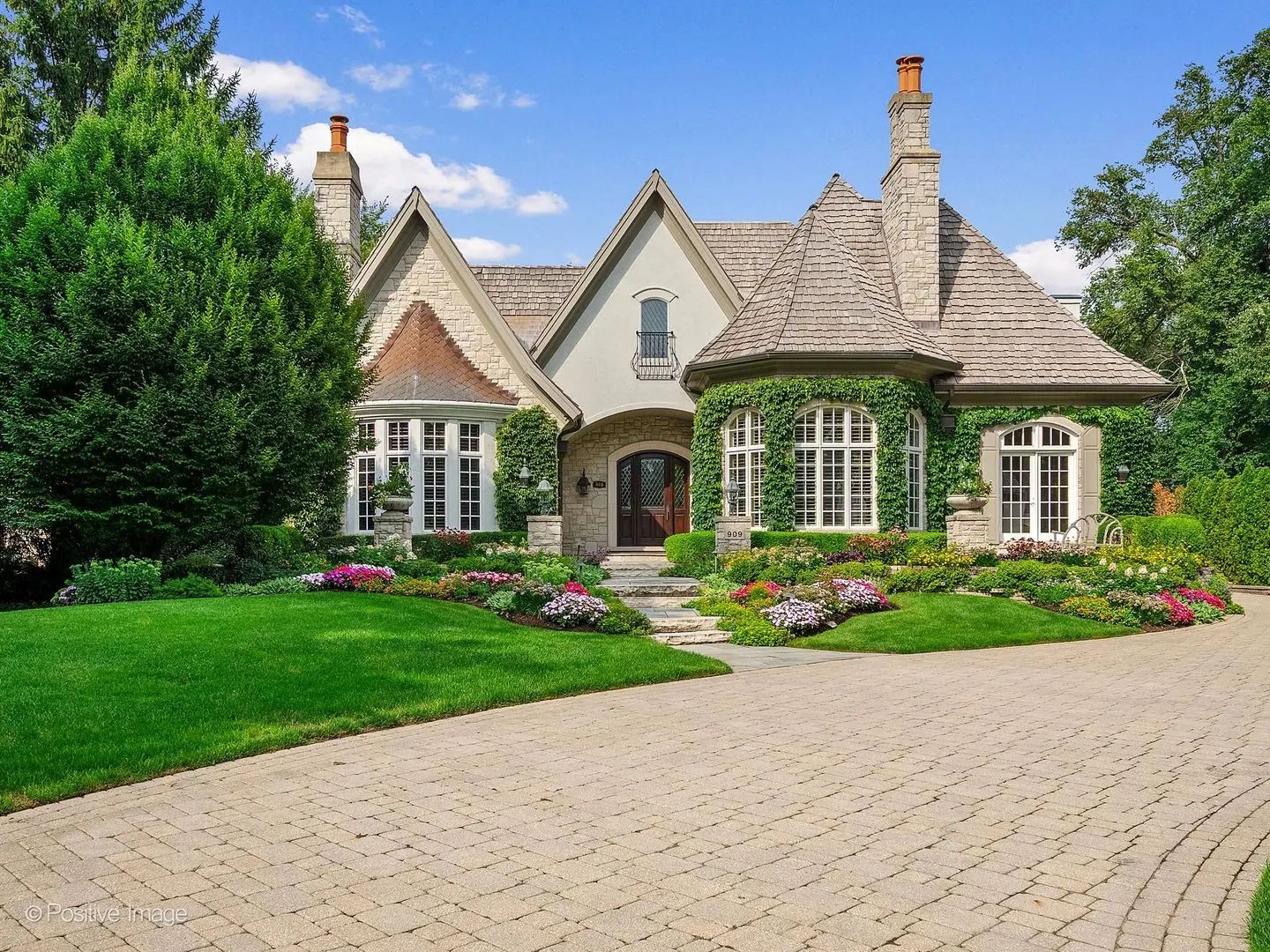 Photo of Listing #12727217