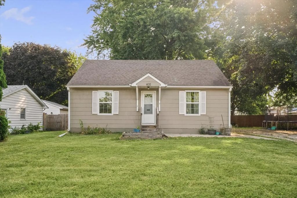 402 N Third Street, Fisher