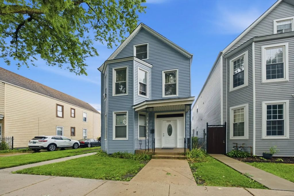 4322 S Maplewood Avenue, Chicago