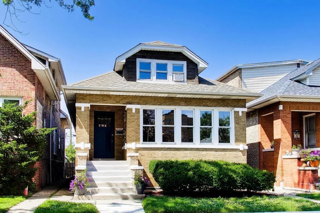 5310 W Wellington Avenue, Chicago, 60641