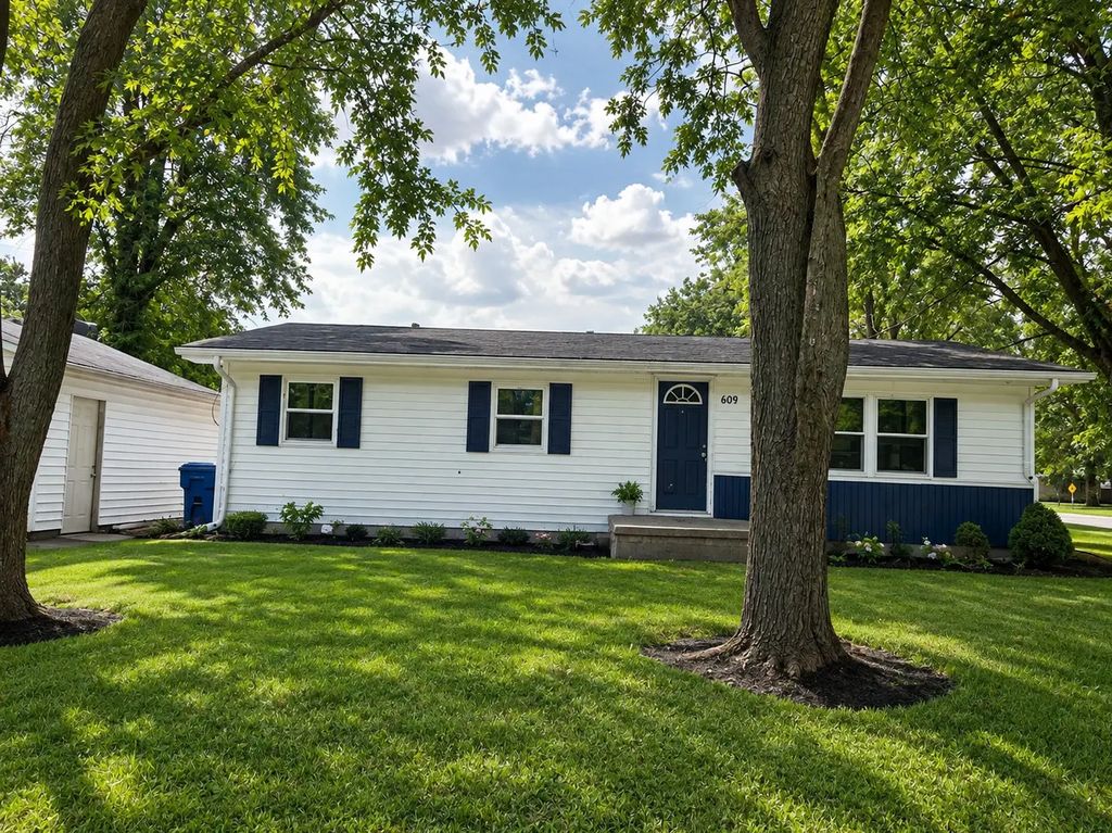 609 W Clark Street, Thomasboro