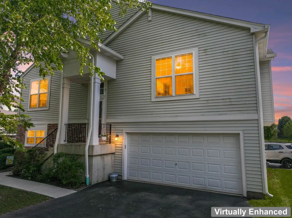 111 Terra Meadow Circle, Volo