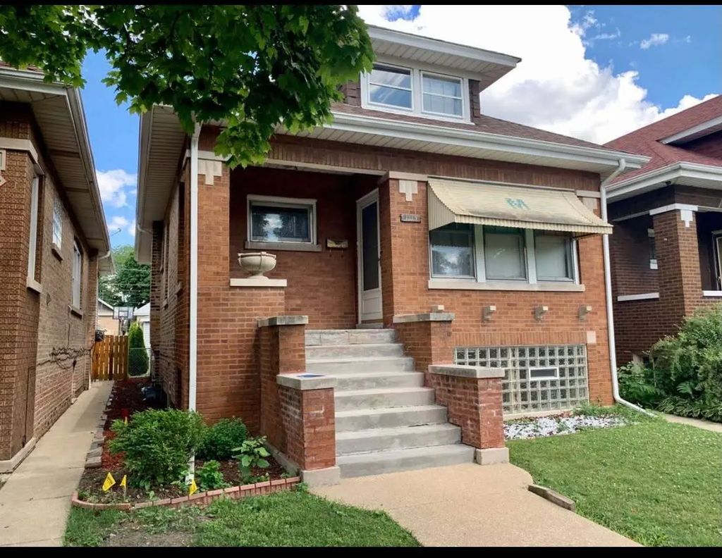 1819 East Avenue, Berwyn