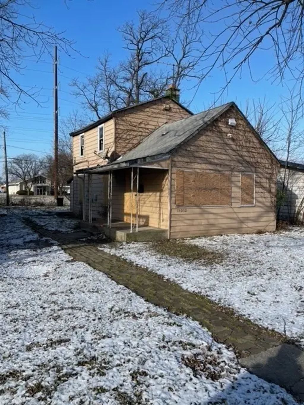 15032 Winchester Avenue, Harvey