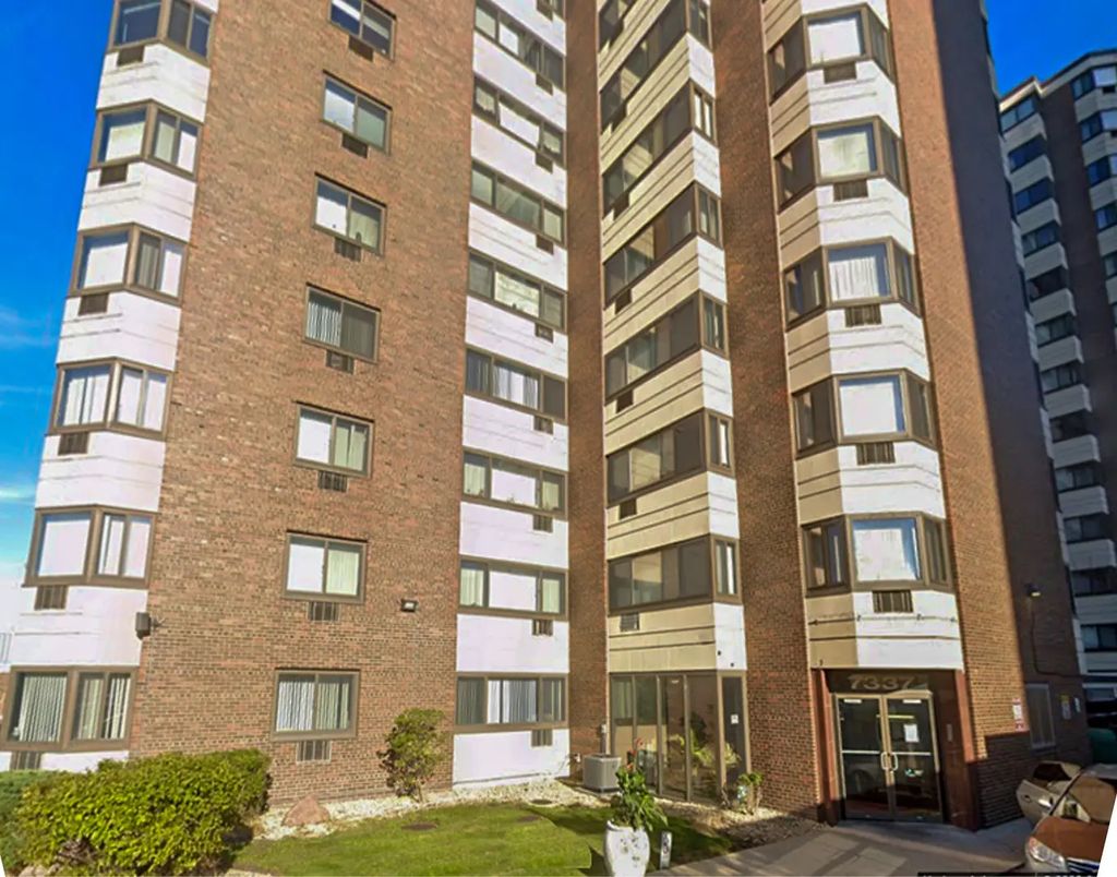 7337 S South Shore Drive 1128, Chicago