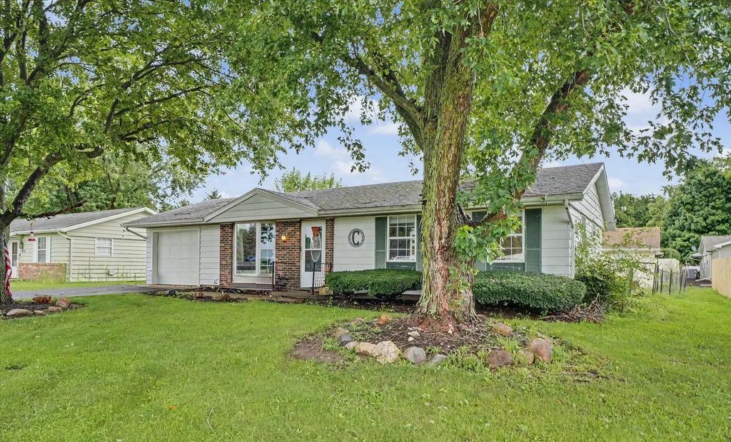 926 S 6th Avenue, Hoopeston
