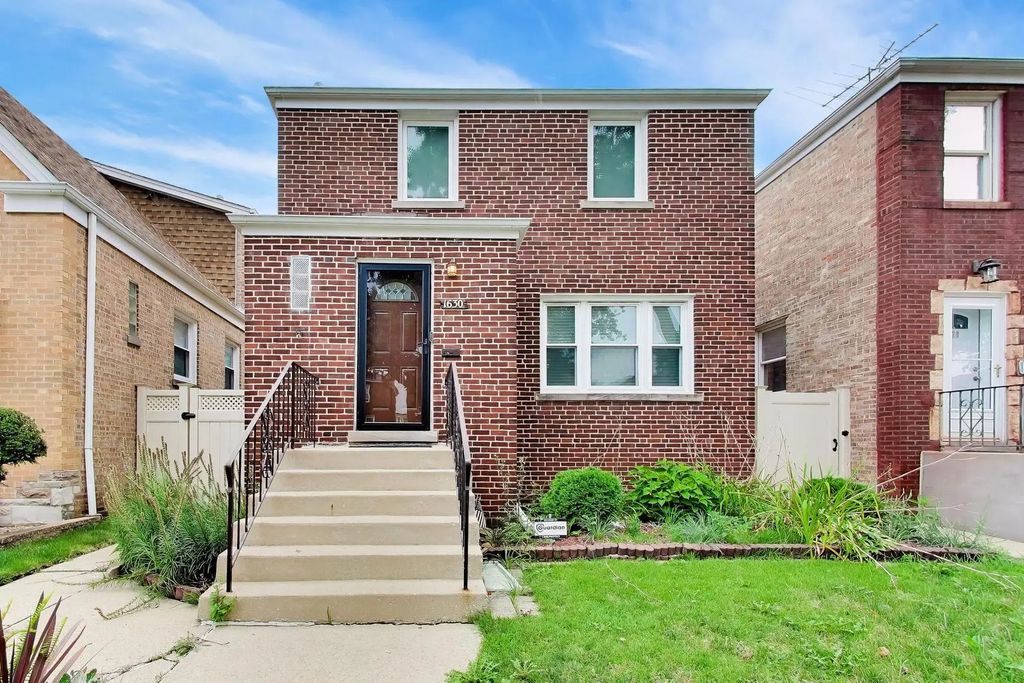 1630 Clarence Avenue, Berwyn