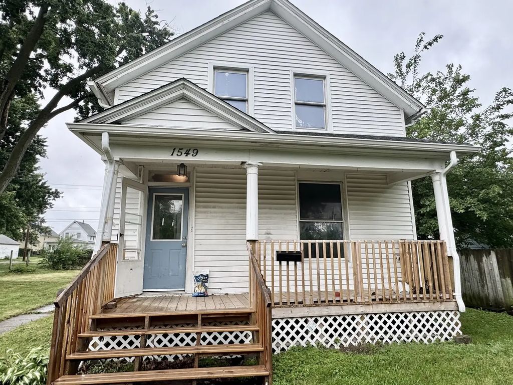1549 W 14th Street, Davenport