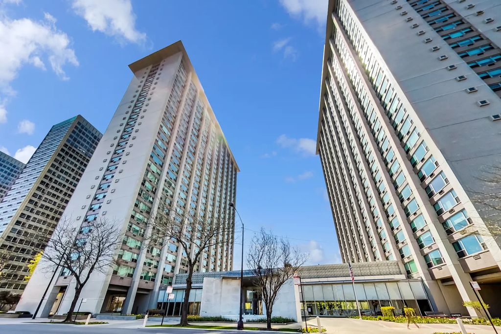 3600 N Lake Shore Drive 1211, Chicago, 60613
