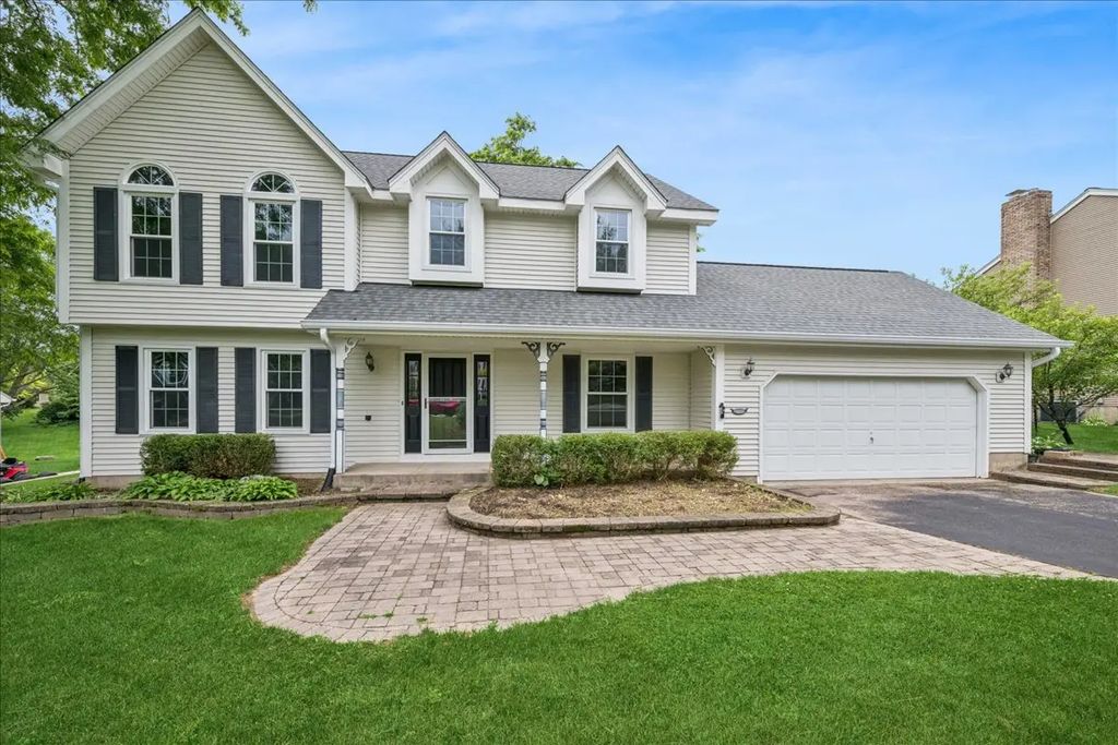 1335 Gaslight Drive, Algonquin