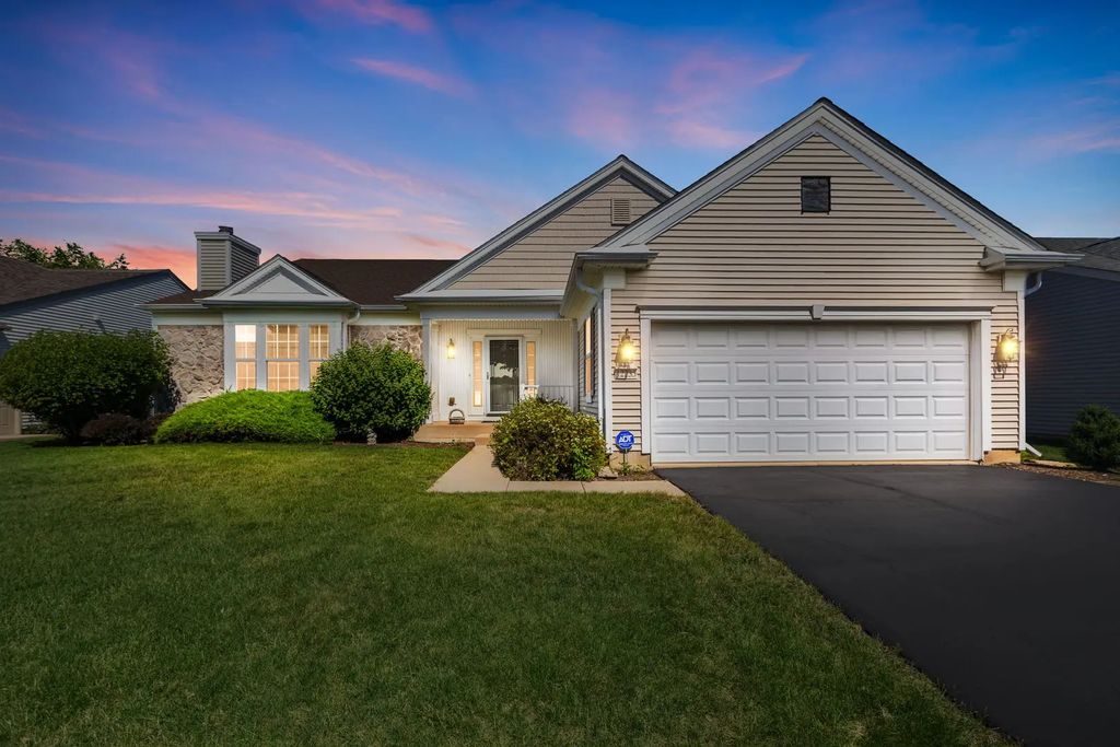 12235 Daphne Drive, Huntley