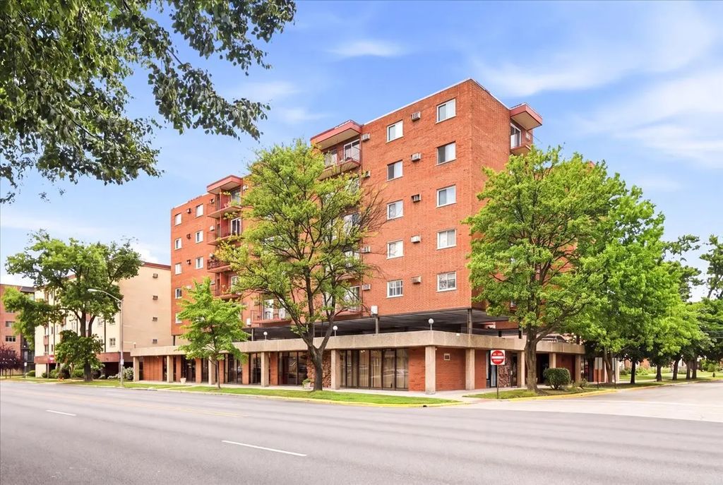 7830 W North Avenue 511, Elmwood Park