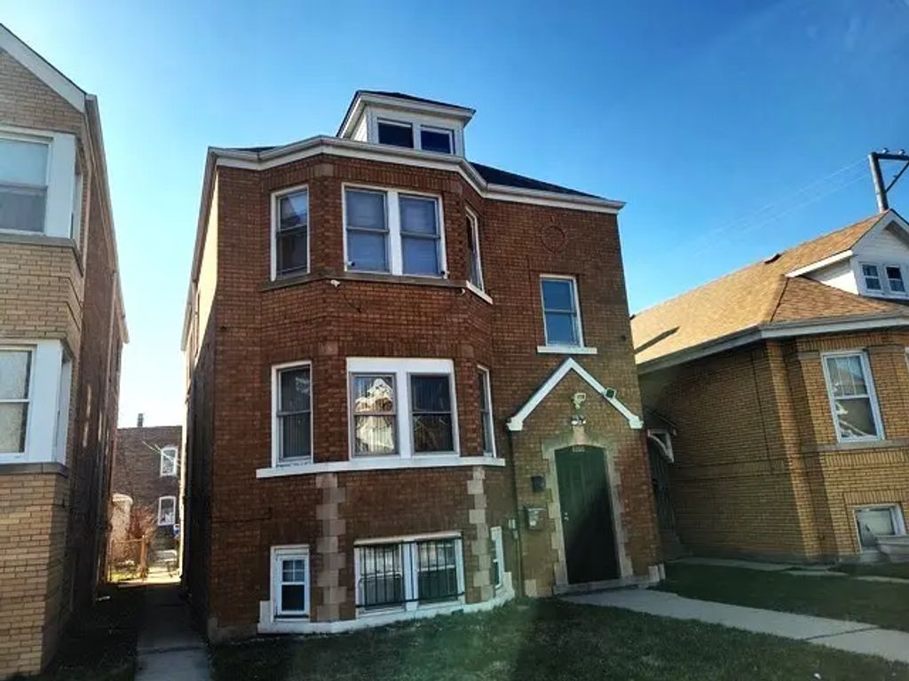 7050 S Maplewood Avenue 2, Chicago
