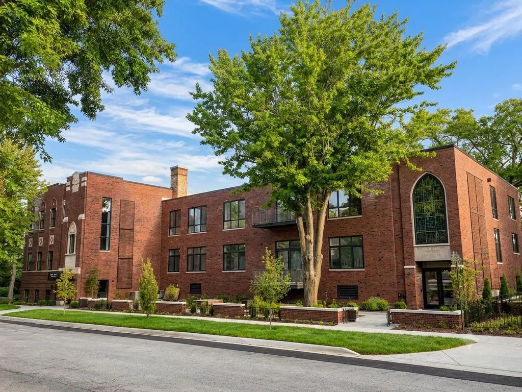 125 S Vine Street 1, Hinsdale