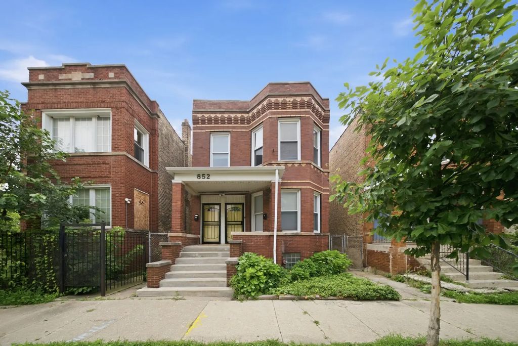 852 N Christiana Avenue 2, Chicago